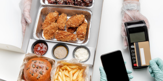 Uber kurumsal yemek pazarı için ezCater platformunu 2,3 milyar dolara satın alıyor