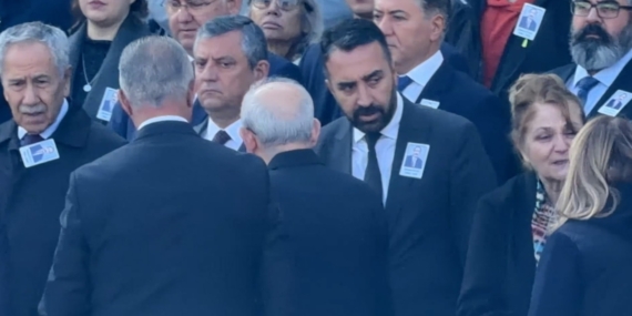 Özgür Özel ve Kemal Kılıçdaroğlu TBMM’deki Cenaze Töreninde Bir Araya Geldi