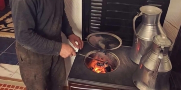 Polonya'da Sobada Odun Yerine Çörek Yakan Tamirci Isınma Maliyetini Düşürdü
